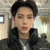 บอส(พี่นายเอก+พระเอก)