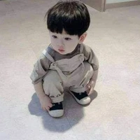 ออกัส(น้องชายนางเอก)