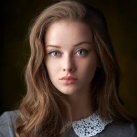 Alina Jones