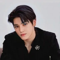 Lee Taeyong / mom