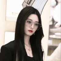 ไอริส(เพื่อนำพระเอก)