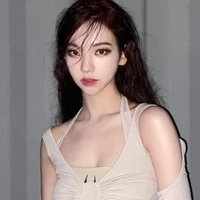 Caroline Lee