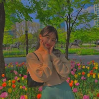 หญ้า/เพื่อนนางเอก