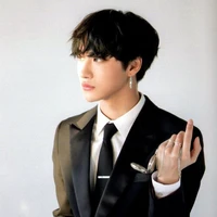 เตอร์-การ์ดคนสนิทพระเอก