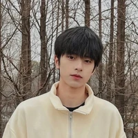 ไวท์​//เพื่อนพระเอก