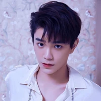 กวิน(พระเอง)