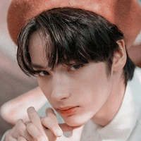 huening kai🧡
