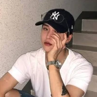 อเล็กส์(พระเอก)