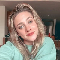 Lili Reinhart