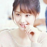 Eve Emerson / ml fiancee / 2nd fl