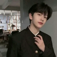 อาร์ม(เพื่อนนายเอก)(นักข้า)(หมอ)