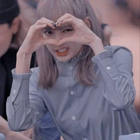 ผู้แต่ง<3