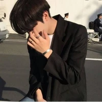 ไนท์(พระเอก)