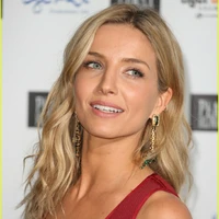 shelly louis(ml mom)