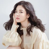 ณีรนุช(พี่สาวแม่นอ.)