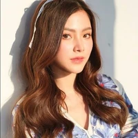 หญิง(นางเอก)