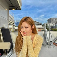 -·𝓩𝓸𝔂𝓪 𝓐. 𝓗𝓪𝓷𝓼. 𝓙·-