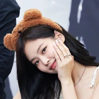 ปอย|เพื่อน