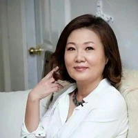 น้ำอิง(ย่าพระเอก)