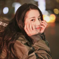 ผ้าแพร (นางเอก)
