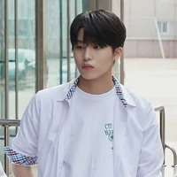 Juna Wickley  *adik lisa*