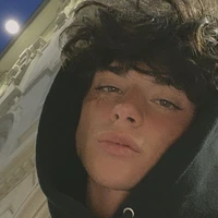 Lucas Fernandez(mejor amigo de agustin)