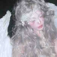Vixi Divine.