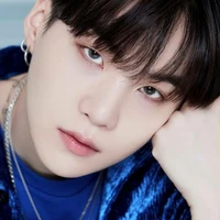 Min yoongi (suga)