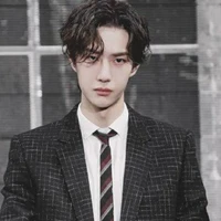เก้า(พ่อพระเอก)