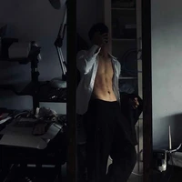 หลินหยาง/พระเอก/มาดเข้มเย็นชา