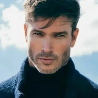 Nathan Davis ( irmão)25 anos(Gabi)