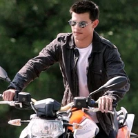 ALEX ESMIT