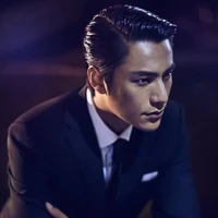 Park Min-ho (25)
