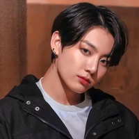 มือซ้ายน.อ. : กุก