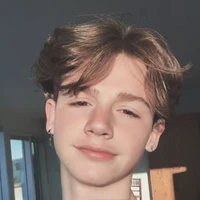 Felipe Renaldi-17 años-