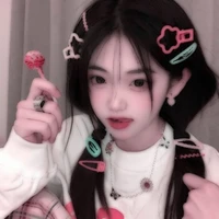 อาริ(เพื่อนนางเอก)​