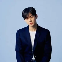 Eun woo ( Appa Han )
