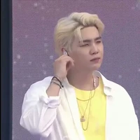 Min Yongi /suga