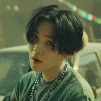 AD, Suga