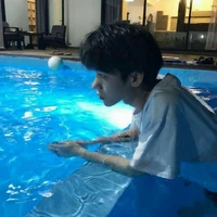 มิก🐋[น.อ+หัวหน้าห้อง+นักว่ายน้ำ]