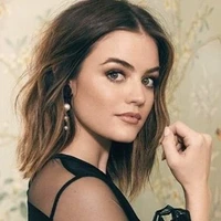 Mia Jones