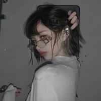 แก้ว(พี่นายเอก)