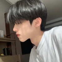 อาคากิ ฟุยุ (เพื่อนพระเอก)