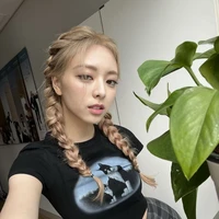 Shin Yuna