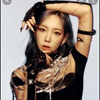 HYUN TAE YEON*nama samaran HYUN TA YOON*