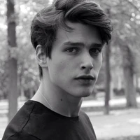 𝙴𝚍𝚠𝚊𝚛𝚍 𝙰𝚛𝚗𝚘𝚕𝚍