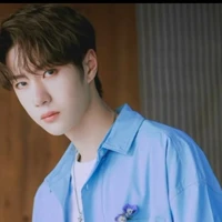 หวังอี้ป๋อ(พระเอก)