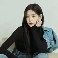 Renaya Mackenzie (Kk akt El+Princes AOD)