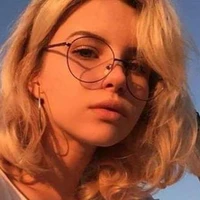 Emily Smith (fl friend)