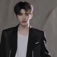 กาย//มือซ้าย